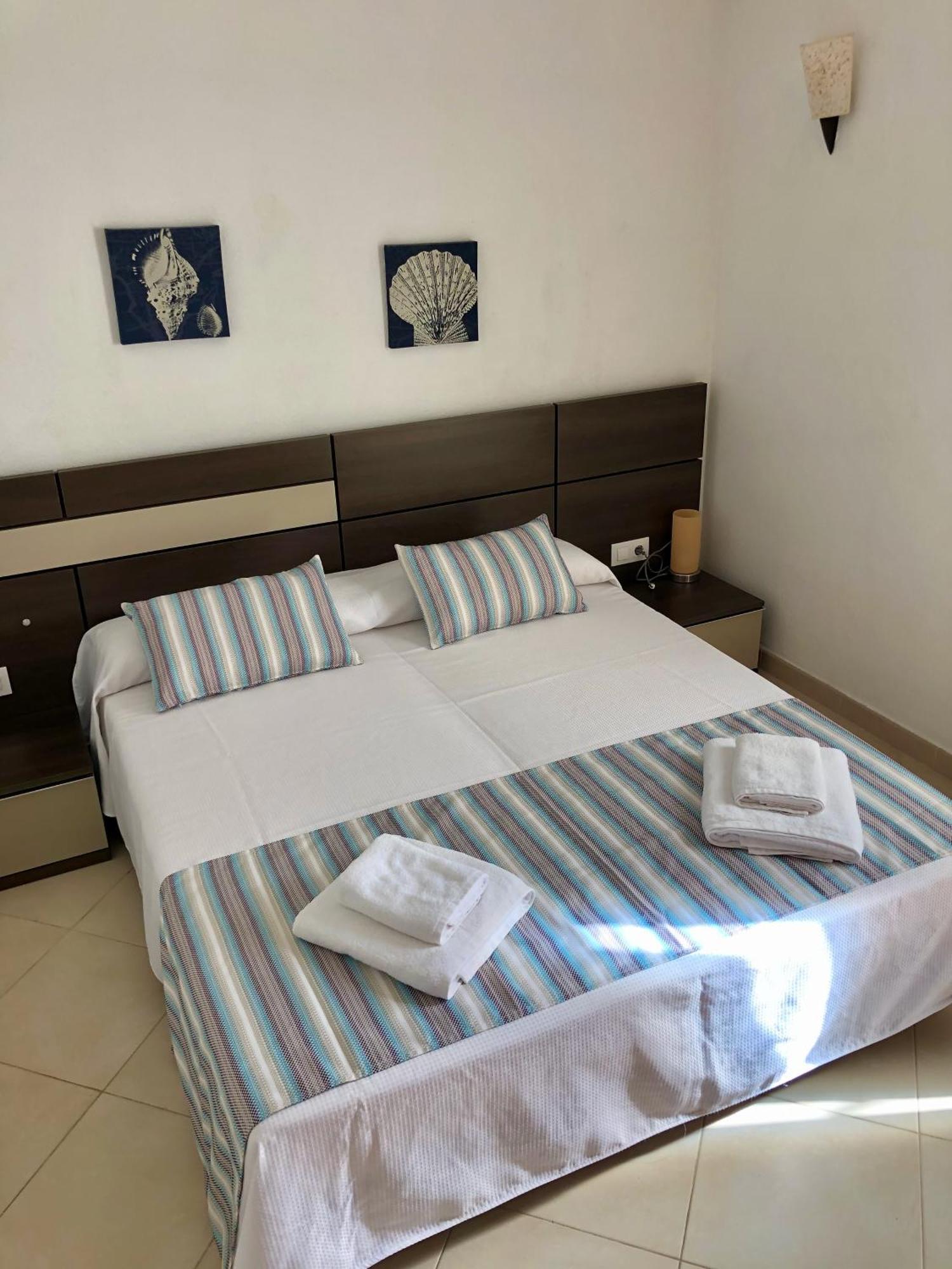 Solmar Menorcacom Apartamento 2 Dormitorios Cala en Bosch Esterno foto